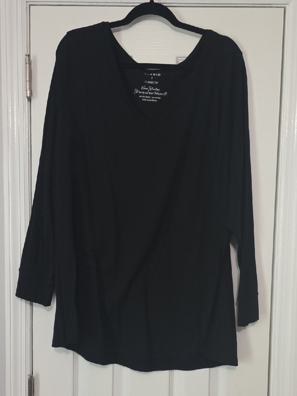 torrid Black V-Neck Long Sleeve Tee